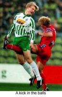 kick_in_the_balls_2005_04_13.JPG